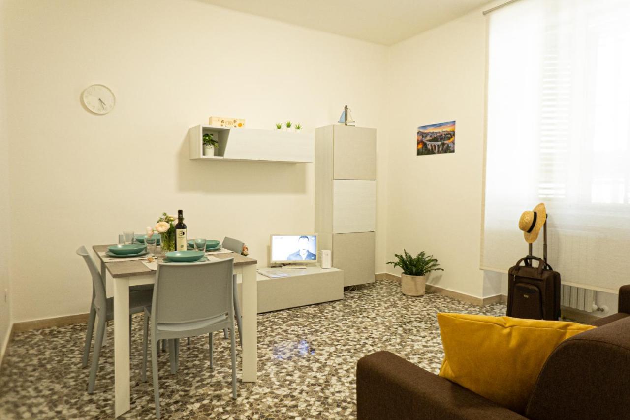 Cityflat Guest House Bari Exteriör bild